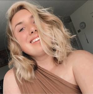 Meet your Posher, Crystal